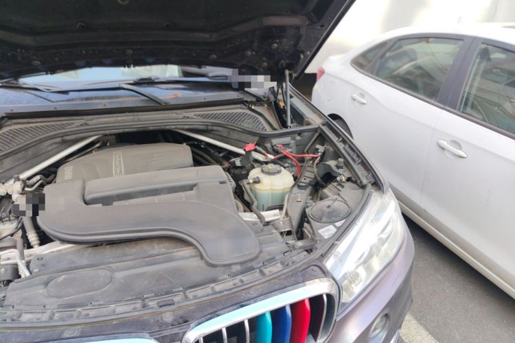 Used BMW X5 2017 xDrive28i Engine Bay Left
