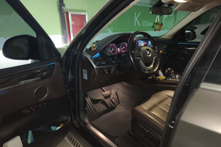 Used BMW X5 2017 xDrive35i Elegant Edition Driver Seat