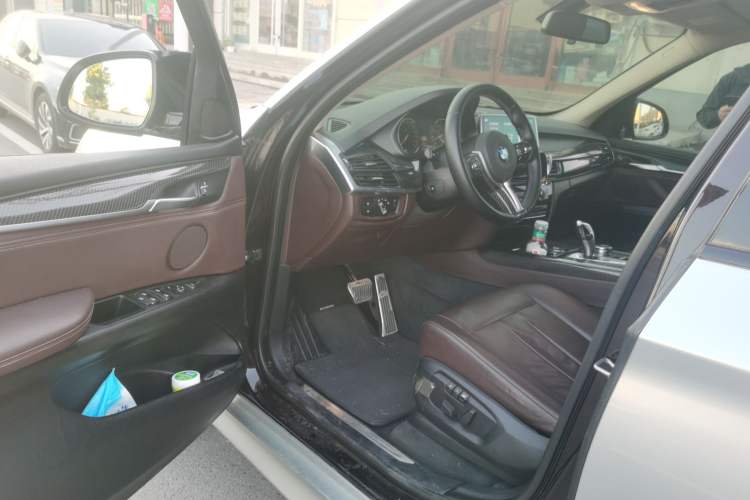 Used BMW X5 2017 xDrive35i Elegant Edition Driver Seat