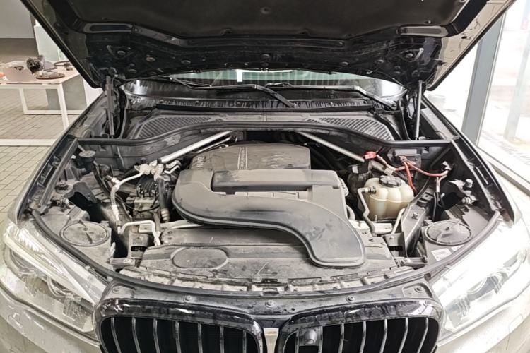 Used BMW X5 2017 xDrive28i Engine Bay