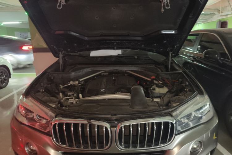 Used BMW X5 2017 xDrive35i Elegant Edition Engine Bay