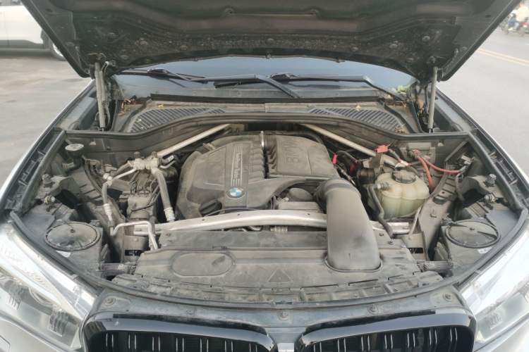 Used BMW X5 2017 xDrive35i Elegant Edition Engine Bay