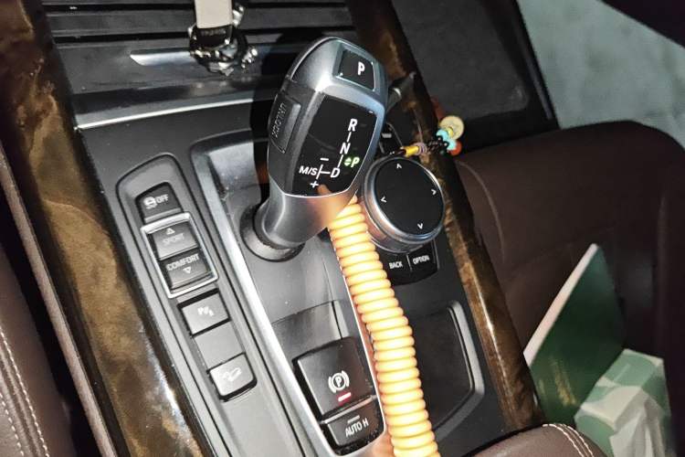 Used BMW X5 2017 xDrive28i Gear Lever
