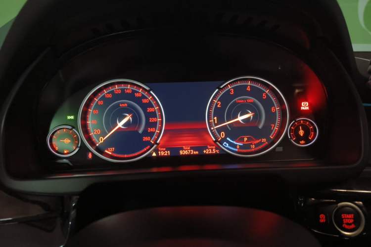 Used BMW X5 2017 xDrive35i Elegant Edition Instrument Cluster