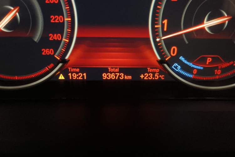 Used BMW X5 2017 xDrive35i Elegant Edition Odometer Close Up