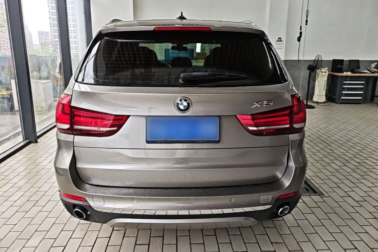 Used BMW X5 2017 xDrive28i Rear