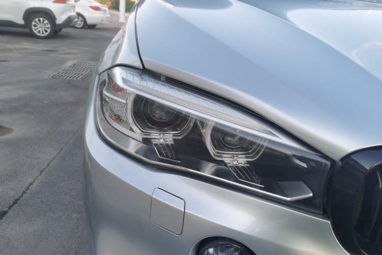 Used BMW X5 2017 xDrive35i Elegant Edition Right Front Headlight