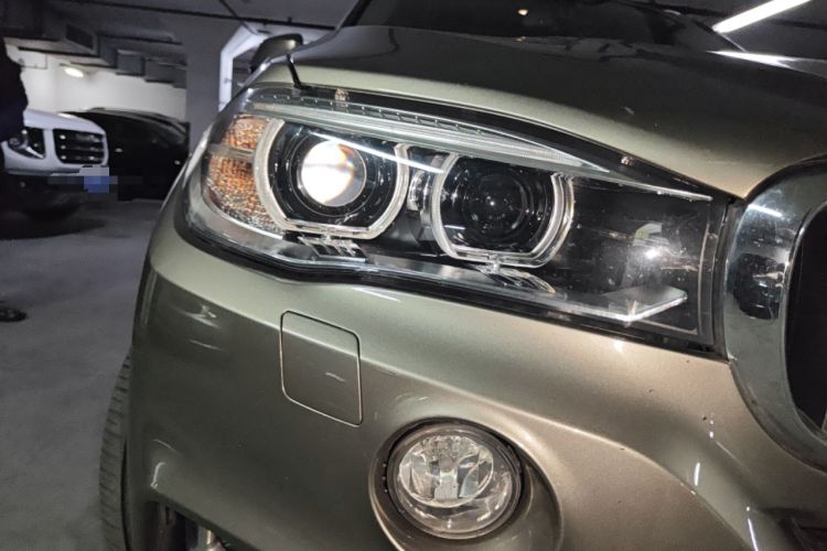 Used BMW X5 2017 xDrive28i Right Front Headlight