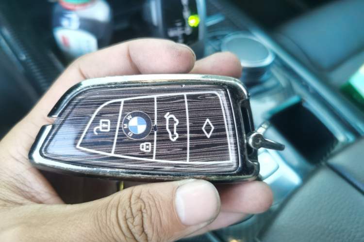 Used BMW X5 2017 xDrive35i Elegant Edition Vehicle Key