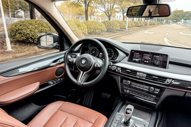 Used BMW X5 2017 xDrive35i 3.0T Automatic with M Sport Package Middle East Audio And AC Panel