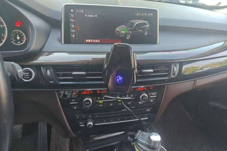 Used BMW X5 2017 xDrive35i Elegant Edition Audio And AC Panel
