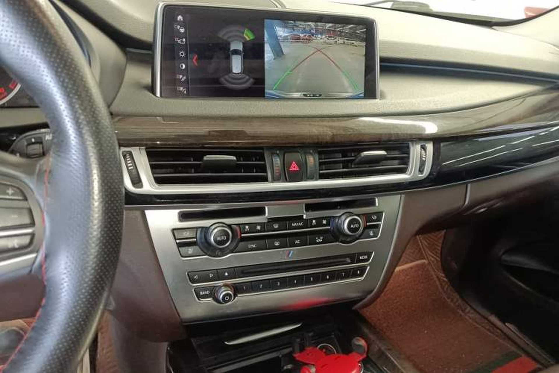 Used BMW X5 2017 xDrive28i Audio And AC Panel