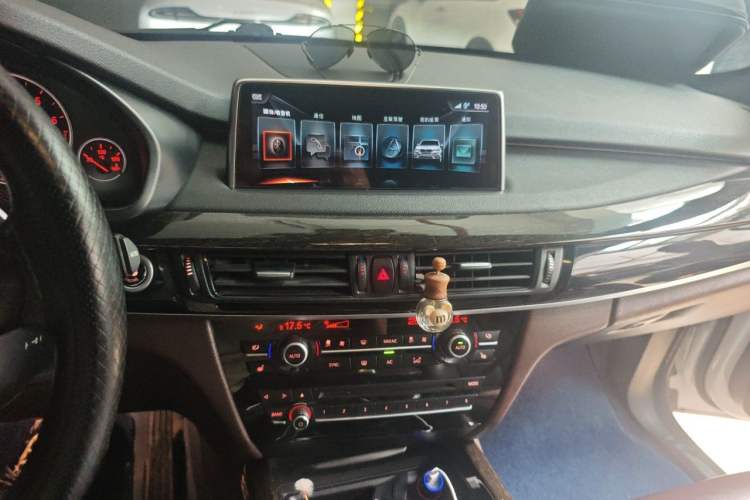 Used BMW X5 2017 xDrive35i M Sport Edition Audio And AC Panel