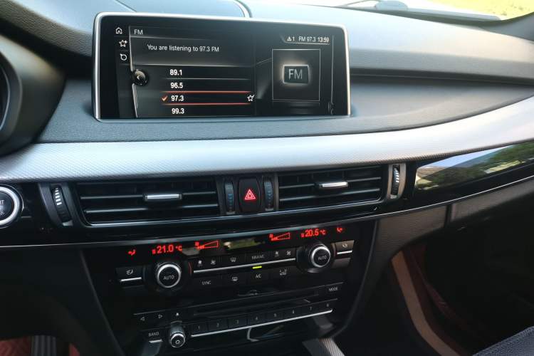 Used BMW X5 2017 xDrive35i M Sport Edition Audio And AC Panel