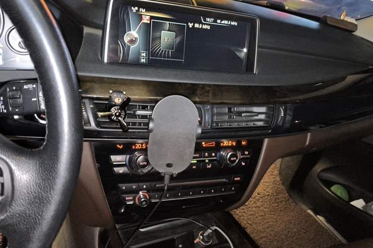 Used BMW X5 2017 xDrive35i Elegant Edition Audio And AC Panel