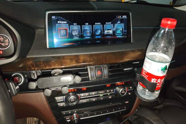 Used BMW X5 2017 xDrive35i Elegant Edition Audio And AC Panel