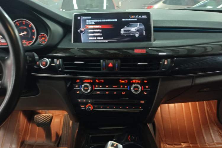 Used BMW X5 2017 xDrive35i Elegant Edition Audio And AC Panel