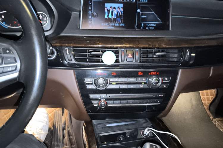 Used BMW X5 2017 xDrive35i Elegant Edition Audio And AC Panel