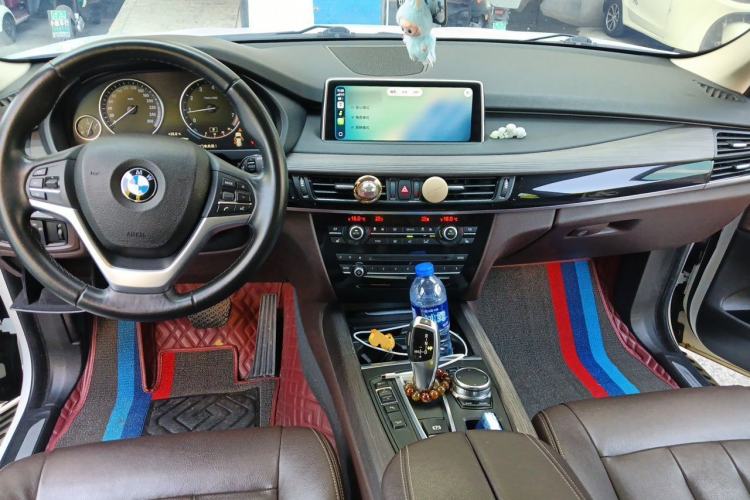 Used BMW X5 2017 xDrive28i Center Console