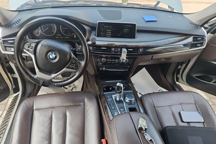 Used BMW X5 2017 xDrive35i Elegant Edition Center Console