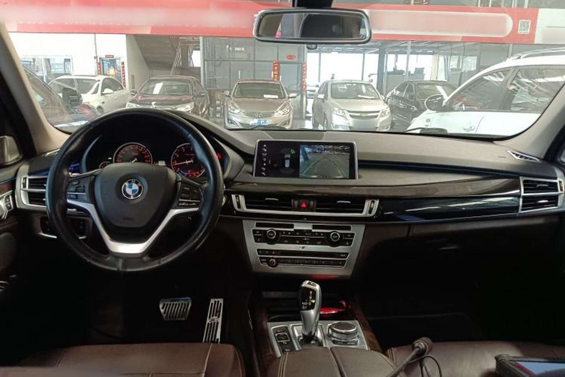 Used BMW X5 2017 xDrive28i Center Console