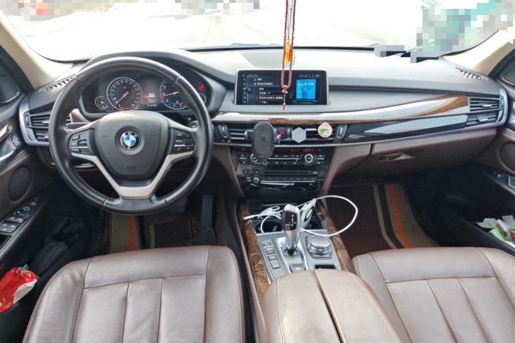 Used BMW X5 2017 xDrive28i Center Console