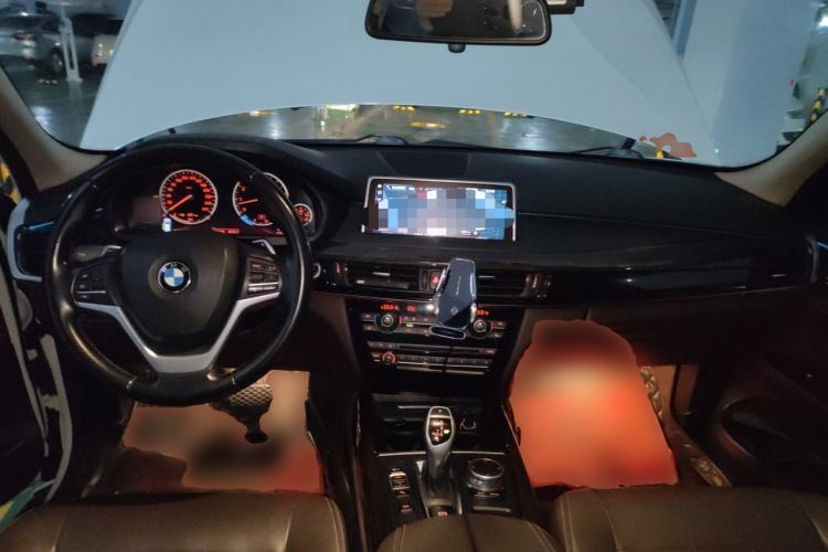 Used BMW X5 2017 xDrive35i Leading Model Center Console