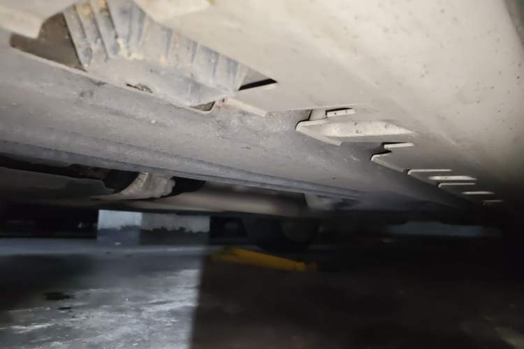 Used BMW X5  Chassis Front Left