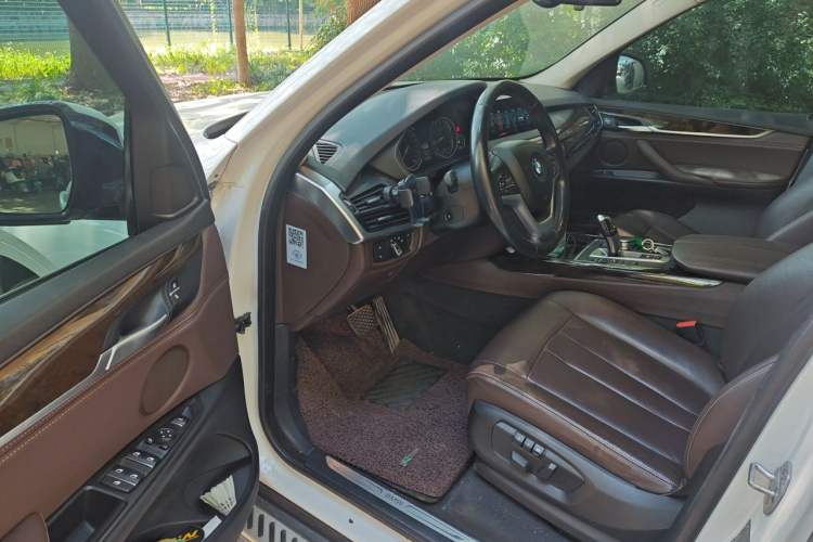 Used BMW X5 2017 xDrive28i Driver Seat