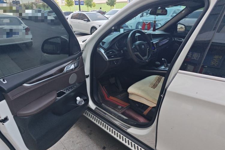 Used BMW X5 2017 xDrive35i Elegant Edition Driver Seat
