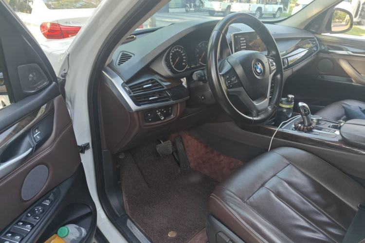 Used BMW X5 2017 xDrive35i Elegant Edition Driver Seat