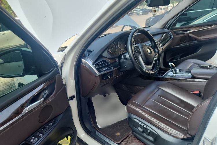 Used BMW X5 2017 xDrive35i Elegant Edition Driver Seat