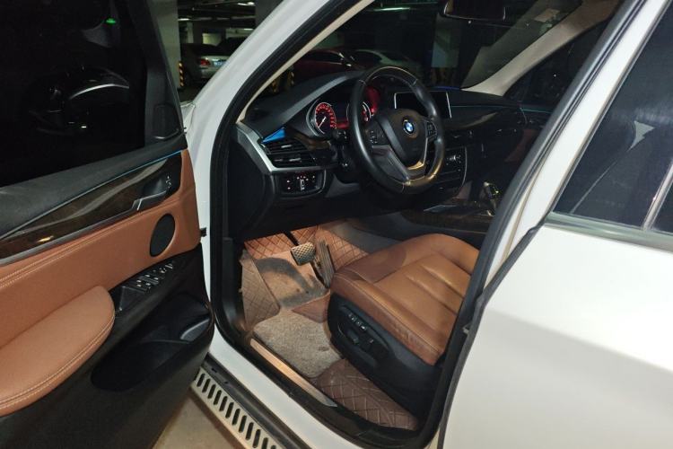Used BMW X5 2017 xDrive28i Driver Seat