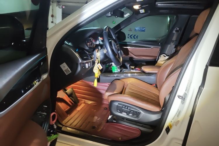 Used BMW X5  Driver Seat