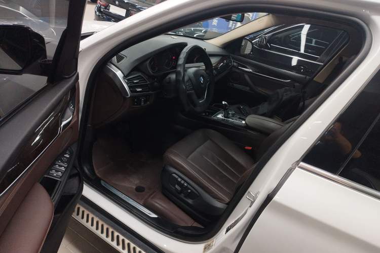 Used BMW X5 2017 xDrive28i Driver Seat