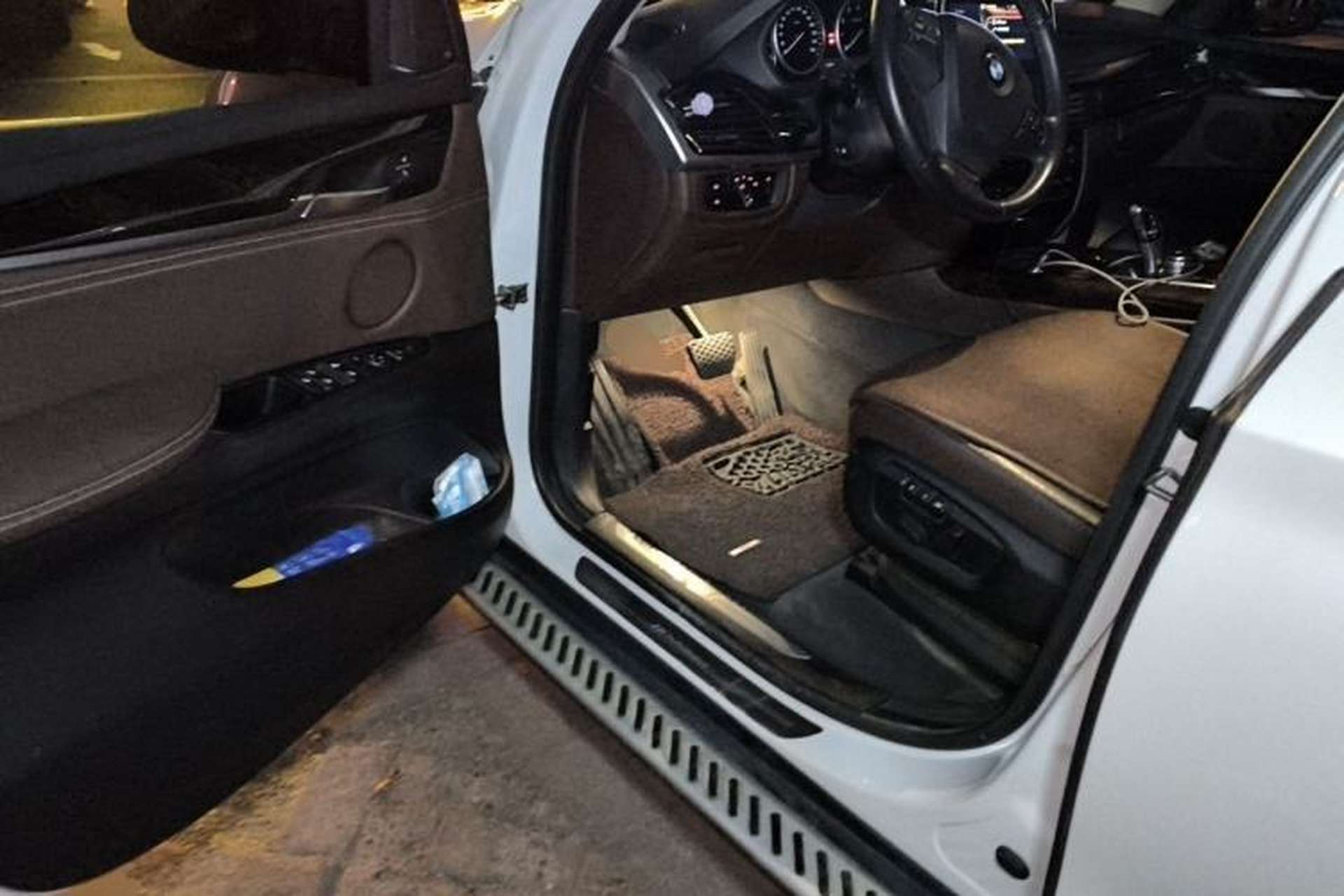 Used BMW X5 2017 xDrive35i Elegant Edition Driver Seat