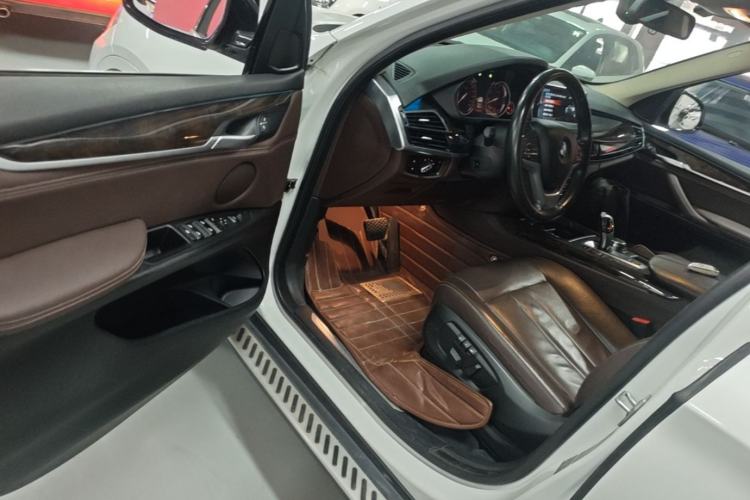 Used BMW X5 2017 xDrive35i Elegant Edition Driver Seat