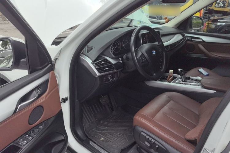 Used BMW X5 2017 xDrive35i Elegant Edition Driver Seat