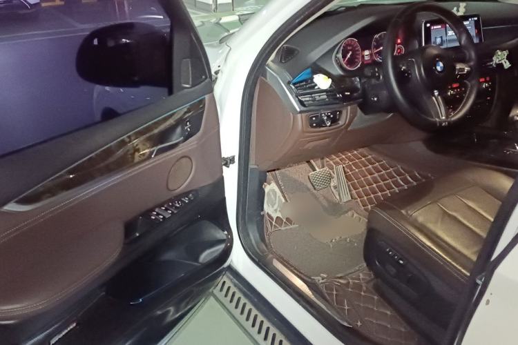 Used BMW X5 2017 xDrive28i Driver Seat