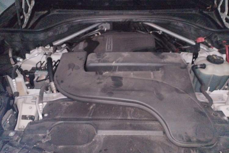 Used BMW X5 2017 xDrive28i Engine Bay