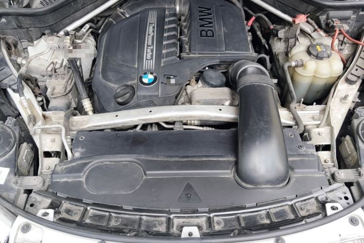 Used BMW X5  Engine Bay