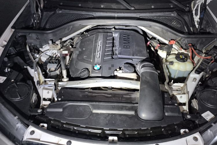 Used BMW X5 2017 xDrive35i M Sport Edition Engine Bay