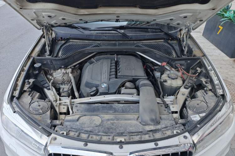 Used BMW X5 2017 xDrive35i Elegant Edition Engine Bay