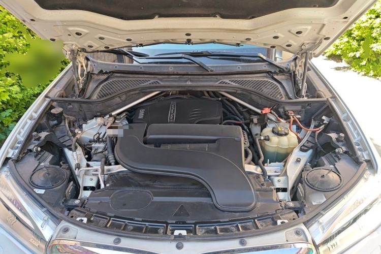 Used BMW X5 2017 xDrive28i Engine Bay