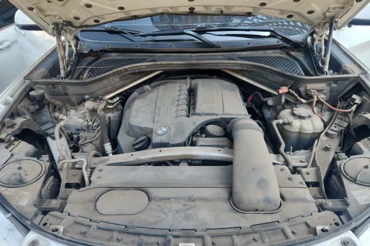 Used BMW X5 2017 xDrive35i Elegant Edition Engine Bay