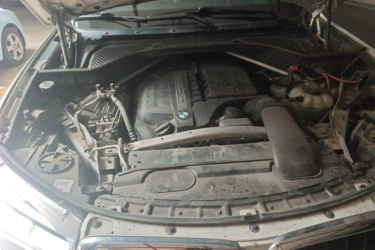 Used BMW X5 2017 xDrive35i M Sport Edition Engine Bay
