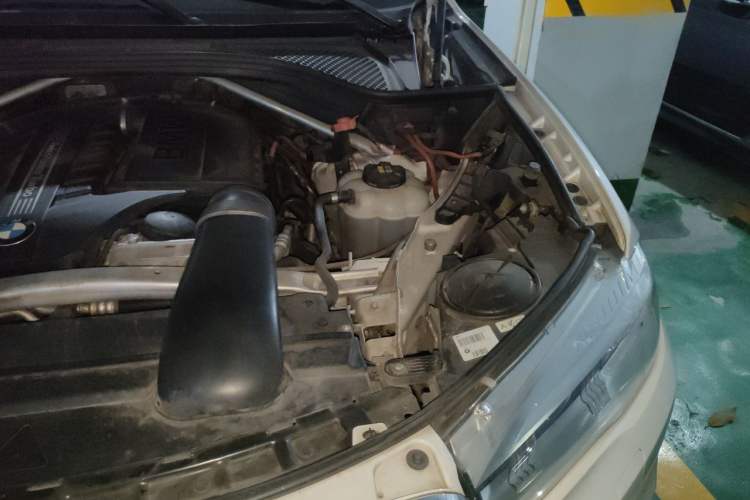 Used BMW X5 2017 xDrive35i Leading Model Engine Bay Left