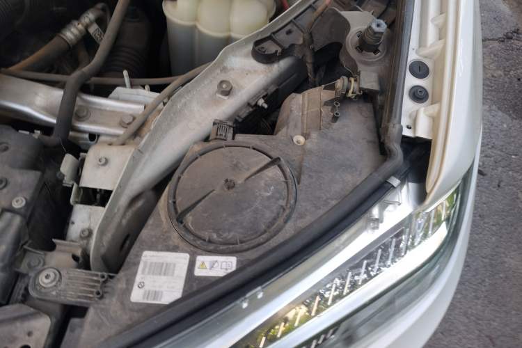Used BMW X5 2017 xDrive35i M Sport Edition Engine Bay Left
