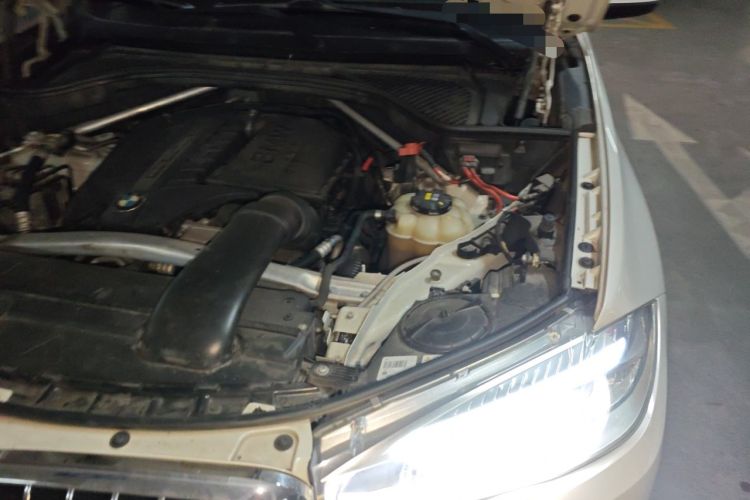 Used BMW X5 2017 xDrive35i Elegant Edition Engine Bay Left