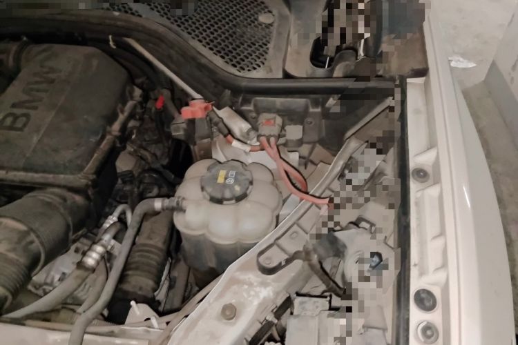 Used BMW X5  Engine Bay Left